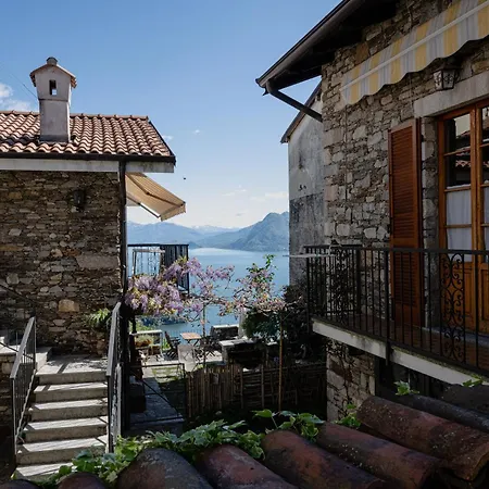 Casa Orfea Стреза